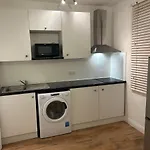 Lovely Studio Near Heathrow - 77Vfr4